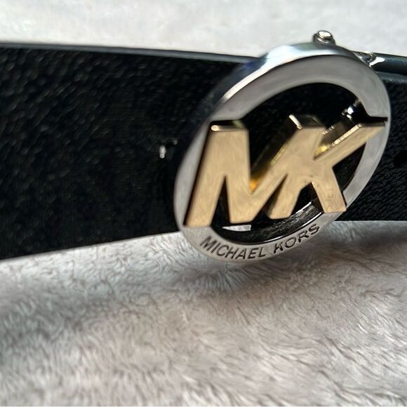 MICHAEL Michael Kors Reversible Logo with Logo Buckle Genuine Leather Belt - Picture 6 of 12
